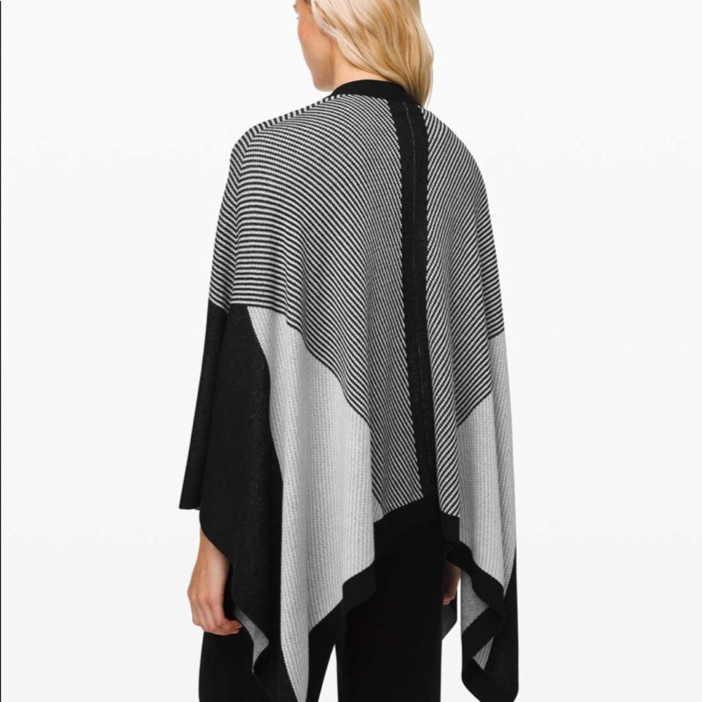 lululemon Here for Serenity Wrap